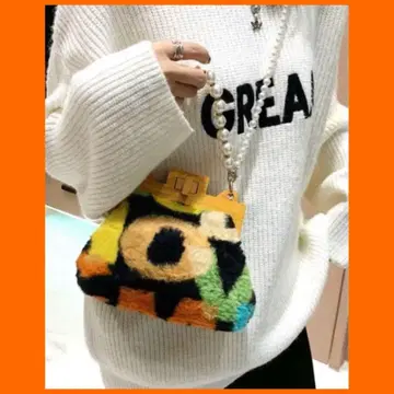 멀티 컬러 퍼 가마구치 백 펄 귀여운 세련된 개성있는 캐주얼 새상품