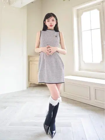 허리 오픈 체크 미니 원피스