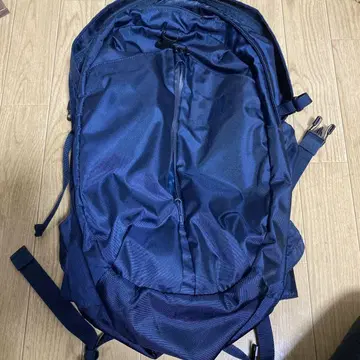 헬리한센 네이비 백팩