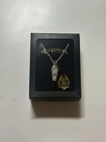 트위스티드 원더랜드 트위스테 코핀 목걸이