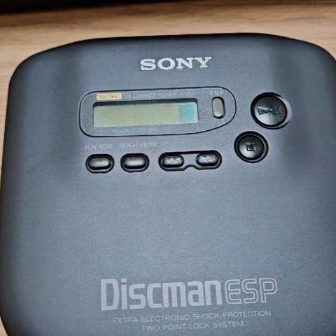 SONY | 소니 Sony Discman D-335, fully functional, comes in a full