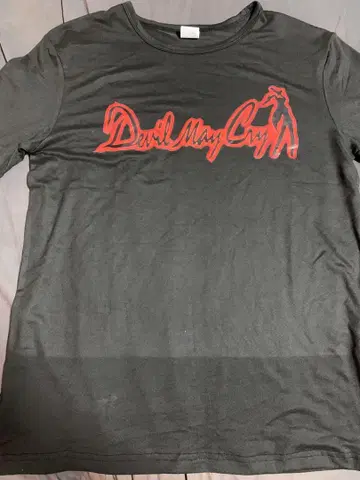 초레어 데빌 메이 크라이 타이틀 로고 T셔츠