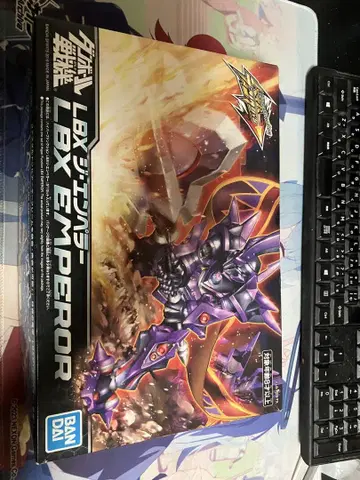 BANDAI LBX EMPEROR 프라모델
