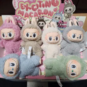 THE MONSTERS Exciting Macaron 봉제 인형 시리즈