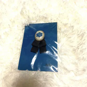 Ado 카무파넬라 VIP 혜택 브로치