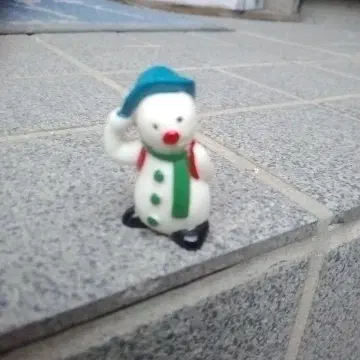 레트로 눈사람 피규어
