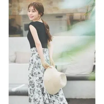 오늘 한정 가격 PROPORTION 니트 도킹 라인 플라워 원피스