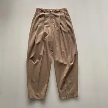 베이지 와이드 핏 슬랙스