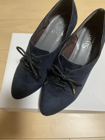 네이비 스웨이드 레이스업 슈즈 23.0cm
