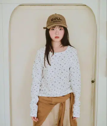 [ common gull products ] 작은 꽃밭 와플 롱TEE M