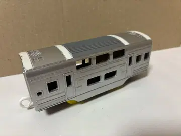 [ 프라레일 ] 211 및 E233계 중간차 그린차 더블데커 무도색 개조