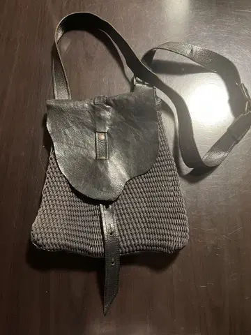 Jas.M.B 가죽 숄더백