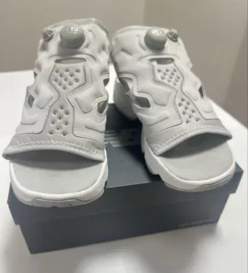 Reebok 인스타펌프 퓨리 샌들 그레이 24cm