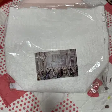 [ 비오는날 ] 썸씽 화이트