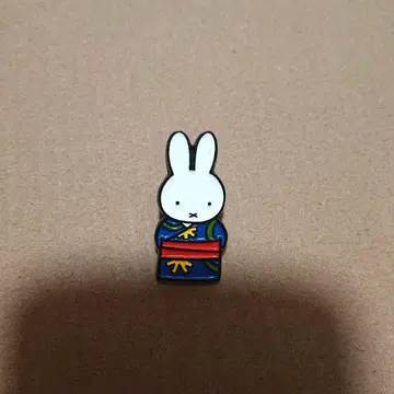 오사카 간사이 만박 네덜란드관 미피 기모노 모습 핀 배지