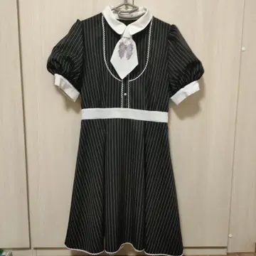 axes femme 리본 자수 넥타이 포함 원피스