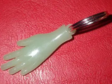 60'S 핸드 키링 빈티지 손바닥 왼쪽 손 부적 독일