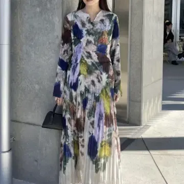 UND TEXTURE ART FLOWER DRESS