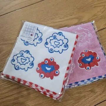 미사용 새상품 미야쿠미야쿠 미니 타월 25cm 자수 2장 일괄