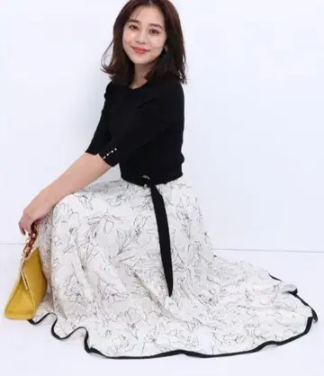 JUSGLITTY 새상품급 에어리 자카드 도킹 원피스 특수 블랙