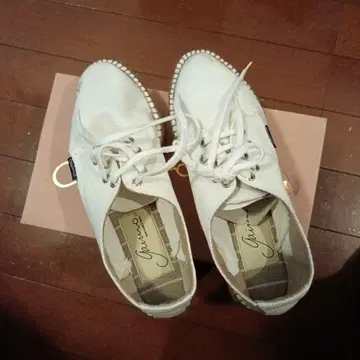 화이트 에스파드리유 스니커즈