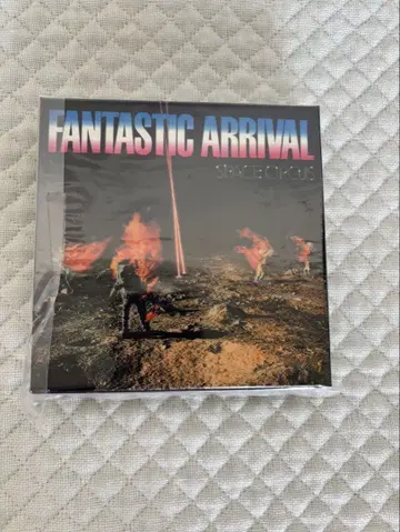 미사용 새상품 FANTASTIC ARRIVAL SPACE CIRCUS