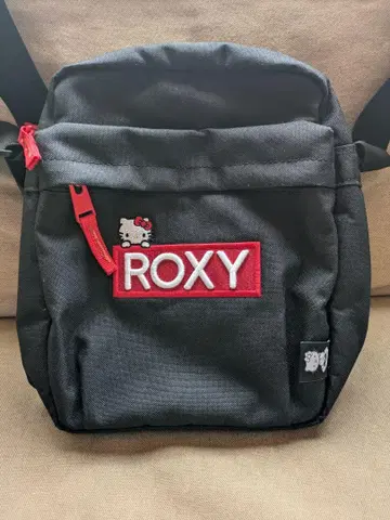 ROXY x HELLO KITTY 콜라보 숄더백 록시 헬로키티