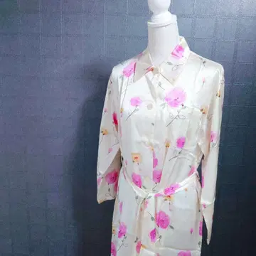밀라 쇤 실크 가운 꽃무늬 미사용