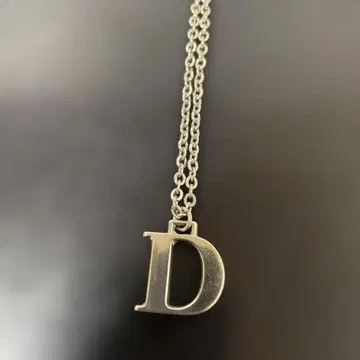 중고품 D자형 펜던트 목걸이 15-298
