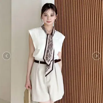 아이보리 심플 숏팬츠 벨트 포함