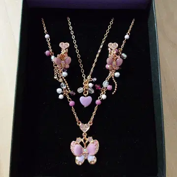 ANNA SUI 안나수이 목걸이 귀찌 나비 모티브