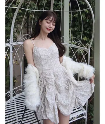 새상품 dazzlin 개더 리본 미니 원피스