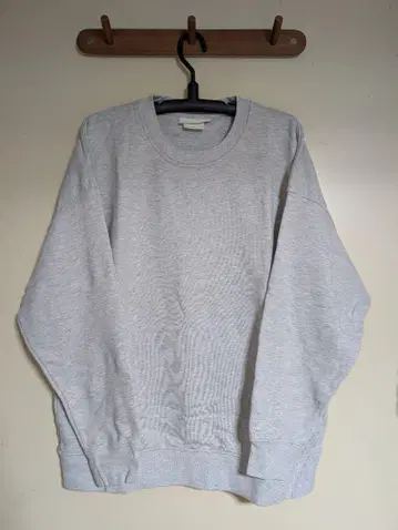 새상품급 [ H&M ] 크루넥 트레이닝복 XL
