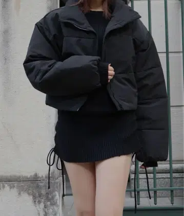 mili affinity 스탠드 카라 숏 기장 충전솜 다운 자켓