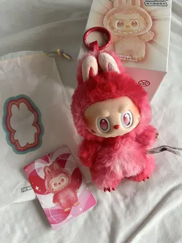 POPMART LABUBU 라부부 빨간색