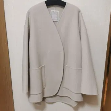 비어즐리 숏 울 리버 코트 새상품급