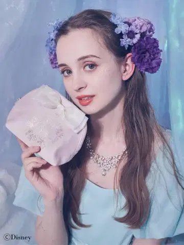 Maison de FLEUR 오간자 리본 라운드 파우치