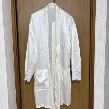 실크 100% 가운 S-L 사이즈 화이트