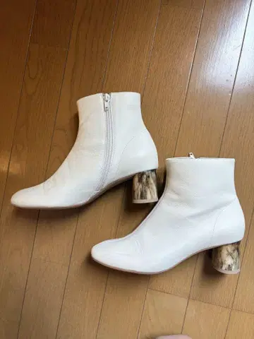 Ade Vivre 부츠 화이트 숏부츠