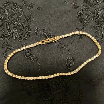 골드 컬러 크리스탈 스톤 팔찌