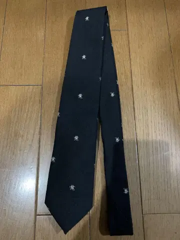 MARGARET HOWELL 넥타이