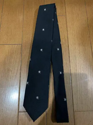 MARGARET HOWELL 넥타이