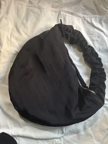 ouat 개더백 black