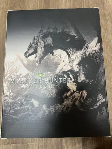 MONSTER HUNTER: WORLD 특별판 박스