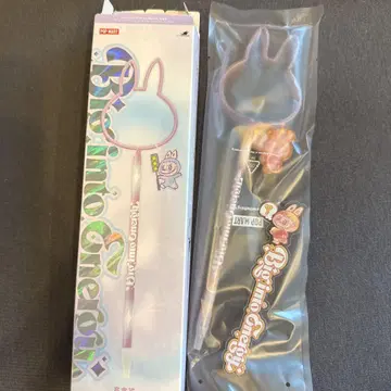 THE MONSTERS Big into Energy 펜 Pen