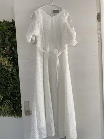 미쉬마쉬 오프숄더 원피스