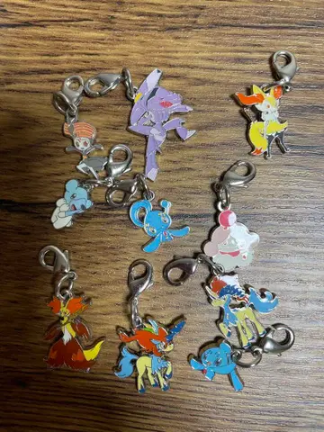 포켓몬 센터 전국도감 메탈 참 묶음 판매