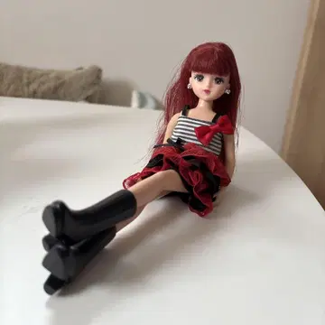 헤어 컬러 체인지 에밀리짱 빨간색 헤어 에밀리짱 프렌드 리카짱