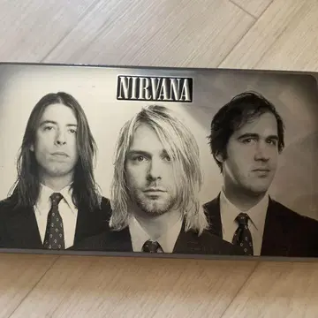 닐바나 NIRVANA with lights out