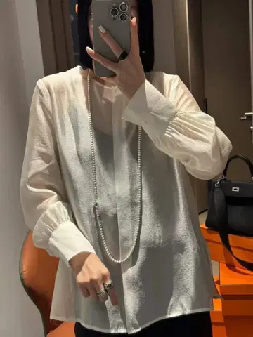 아이보리 긴팔 셔츠